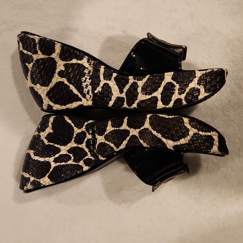 STUART WEITZMAN Platform Wedge Giraffe Print Mule Size 9 1/2 M - Picture 2 of 10